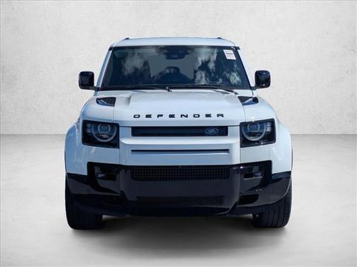 Fuji White 2026 Land Rover Defender P400 X-Dynamic SE