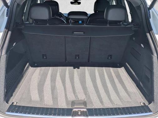 Carrara White Metallic 2021 Porsche Cayenne Cayenne