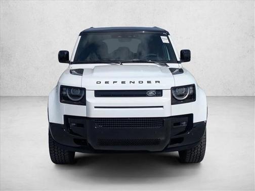 Fuji White 2026 Land Rover Defender P400 X-Dynamic SE