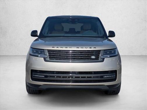 Batumi Gold Premium Metallic 2026 Land Rover Range Rover P400 SE