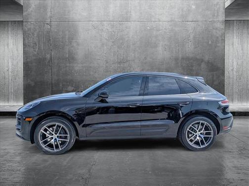 2022 Porsche Macan Base