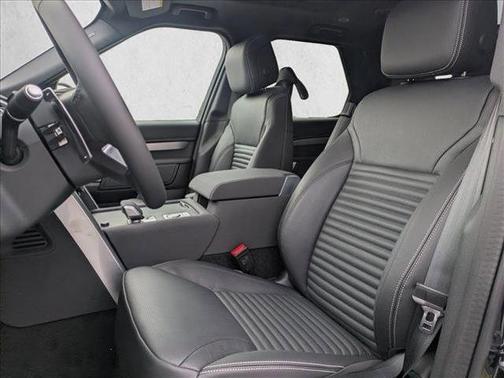 2026 Land Rover Discovery Gemini Edition