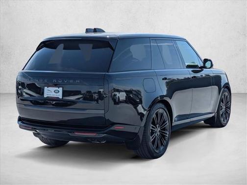 Santorini Black Metallic 2026 Land Rover Range Rover P530 SE