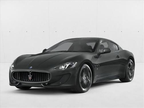 Silver/Gray 2014 Maserati GranTurismo Sport