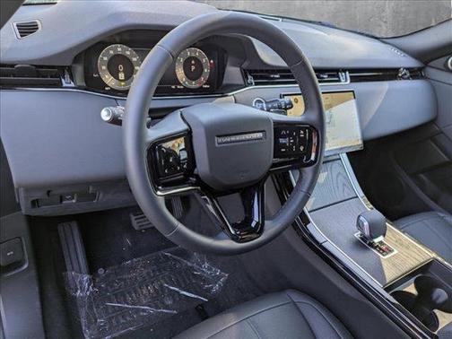 2025 Land Rover Range Rover Evoque Core S
