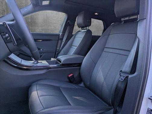 2025 Land Rover Range Rover Evoque Core S