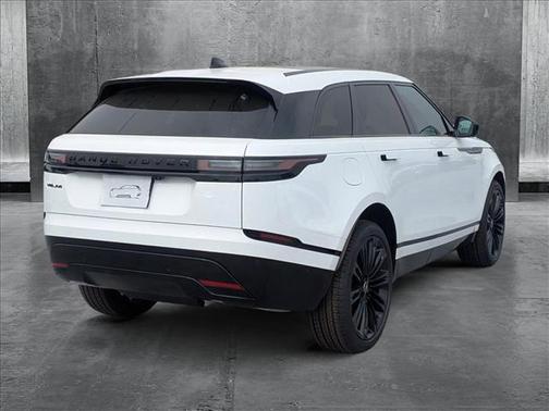 2026 Land Rover Range Rover Velar P400 Dynamic SE