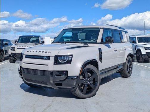 2026 Land Rover Defender P400 X-Dynamic SE