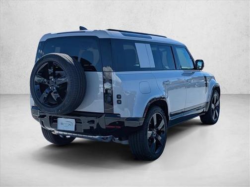 2026 Land Rover Defender P400 X-Dynamic SE