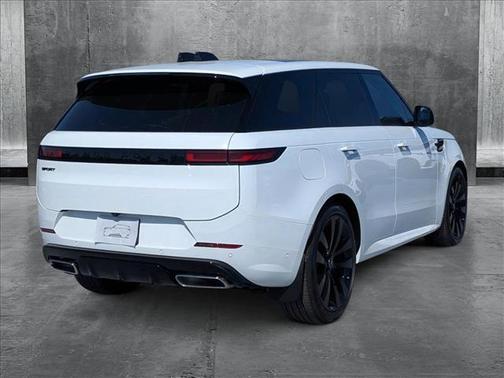 2025 Land Rover Range Rover Sport SE