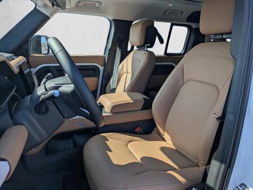 2025 Land Rover Defender 110 P400 X-Dynamic SE