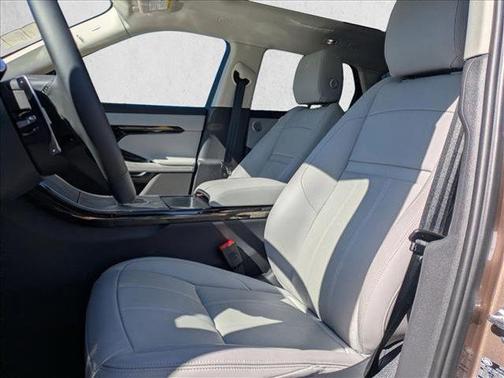 2025 Land Rover Range Rover Evoque Core S