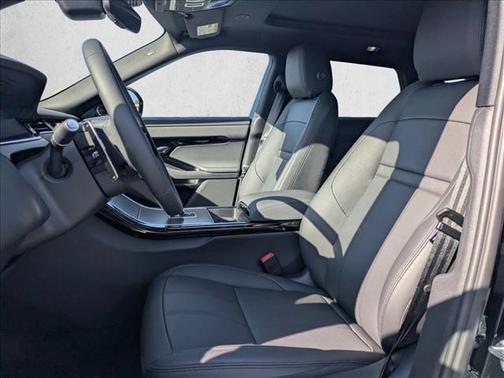 Santorini Black Metallic 2026 Land Rover Range Rover Evoque S