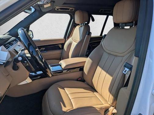 2025 Land Rover Range Rover P400 SE
