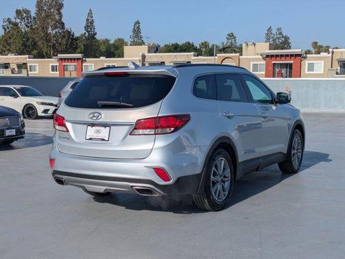 Circuit Silver 2017 Hyundai SANTA FE SE