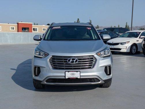 Circuit Silver 2017 Hyundai SANTA FE SE