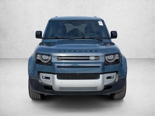 2025 Land Rover Defender 110 P400 S