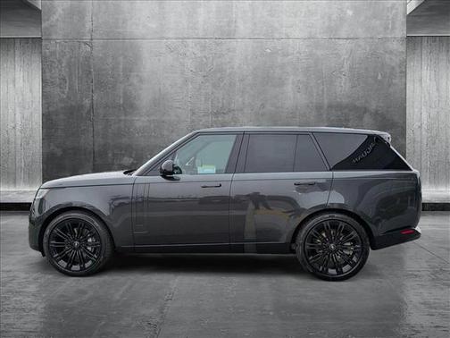 2025 Land Rover Range Rover P400 SE