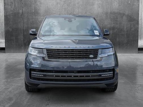 2025 Land Rover Range Rover P530 SE