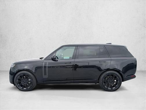 Santorini Black Metallic 2026 Land Rover Range Rover P400 SE 7 Seat