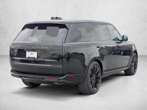 Santorini Black Metallic 2026 Land Rover Range Rover P400 SE 7 Seat