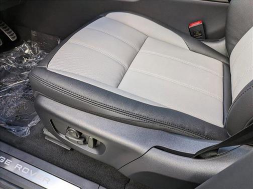 2024 Land Rover Range Rover Evoque Dynamic SE