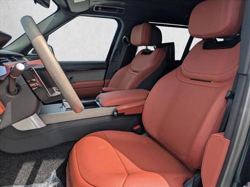 British Racing Green SV Bespoke Ultra Met Satin 2026 Land Rover Range Rover P615 SV