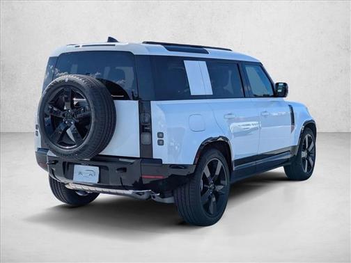 2026 Land Rover Defender P400 X-Dynamic SE