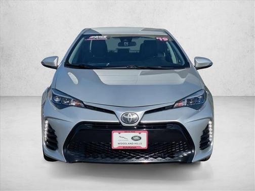 Classic Silver Metallic 2019 Toyota Corolla SE
