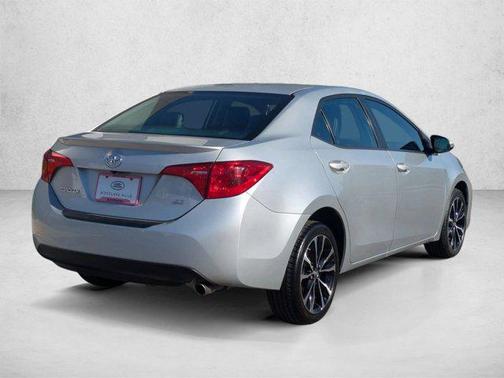Classic Silver Metallic 2019 Toyota Corolla SE