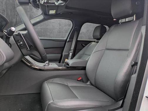 2026 Land Rover Range Rover Velar P250 SE R-Dynamic