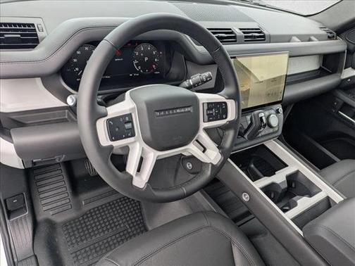 2026 Land Rover Defender P400 X-Dynamic SE