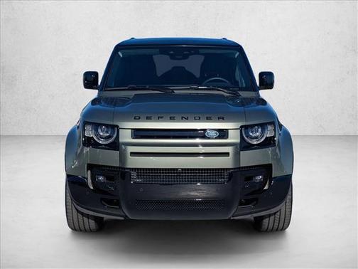 2025 Land Rover Defender 110 P400 X-Dynamic SE