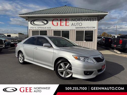 Silver 2010 Toyota Camry SE