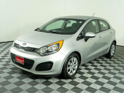 Bright Silver 2014 Kia Rio LX
