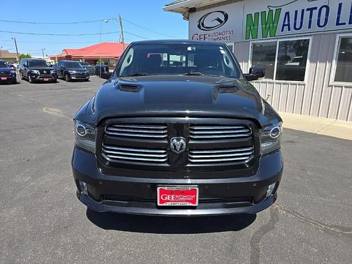 2016 RAM 1500 Sport
