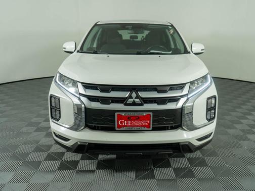 White 2021 Mitsubishi Outlander Sport 2.0 SE