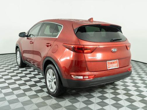 Hyper Red 2017 Kia Sportage LX