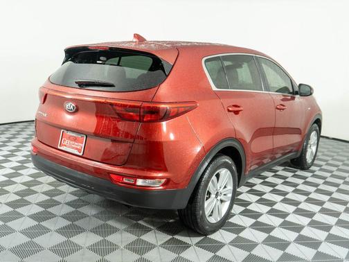 Hyper Red 2017 Kia Sportage LX