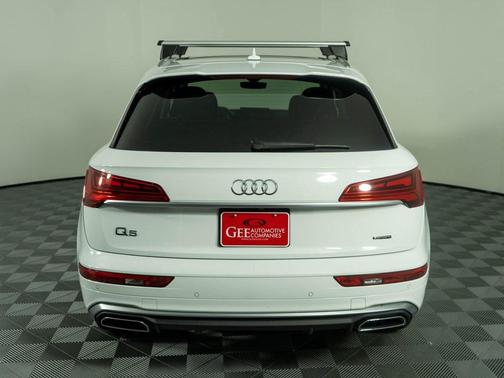2024 Audi Q5 45 S line quattro Premium