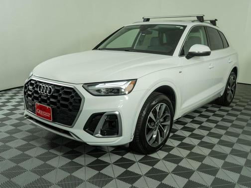 2024 Audi Q5 45 S line quattro Premium
