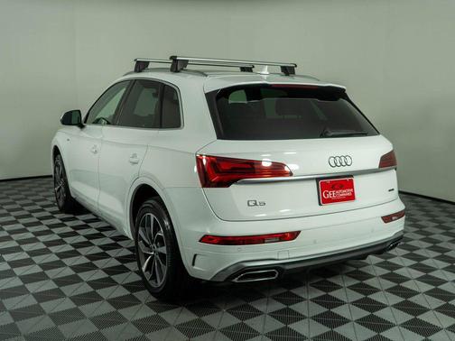 2024 Audi Q5 45 S line quattro Premium
