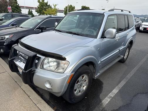 2004 Mitsubishi Montero Limited