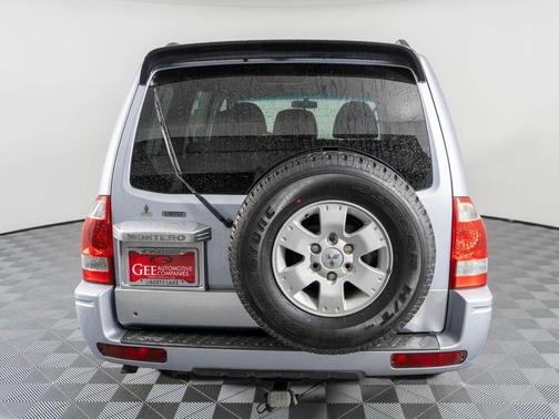 2004 Mitsubishi Montero Limited