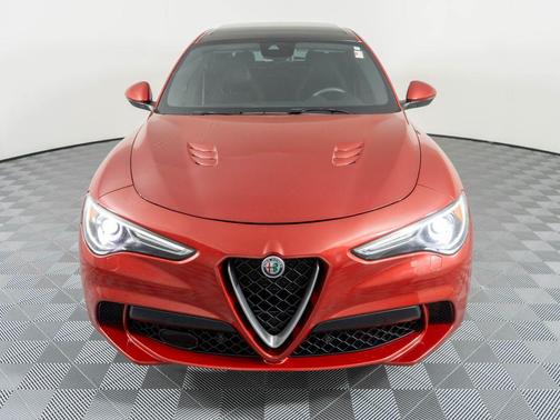 Rosso 2018 Alfa Romeo Stelvio Quadrifoglio