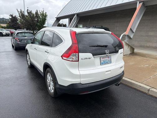 White 2013 Honda CR-V