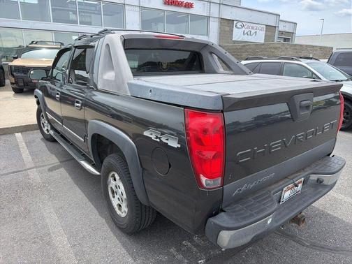 Black 2006 Chevrolet Avalanche 1500