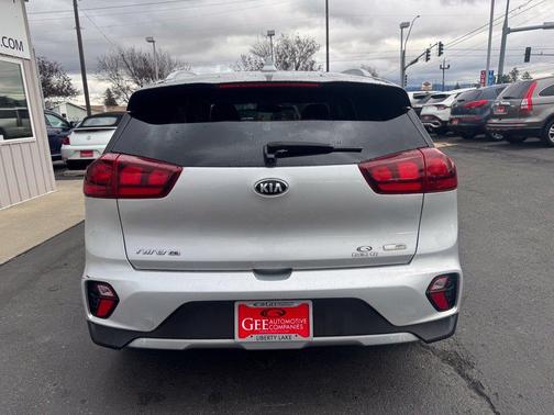 Silky Silver 2020 Kia Niro LX