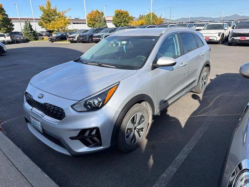 Silky Silver 2020 Kia Niro LX