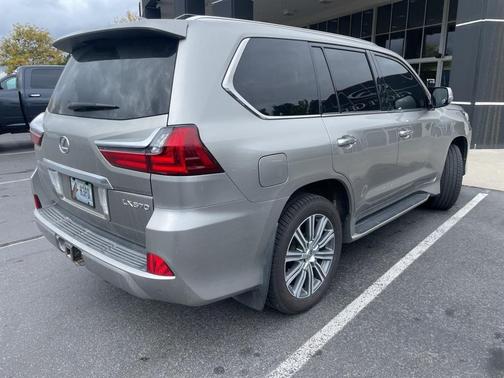 2016 Lexus LX 570 Base